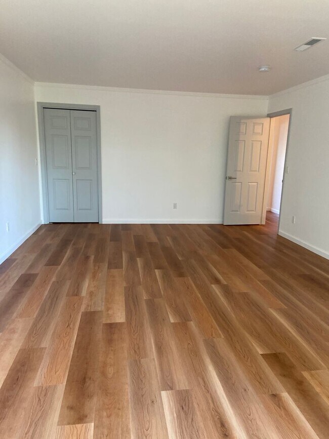 Building Photo - 1725 Tampico Ct