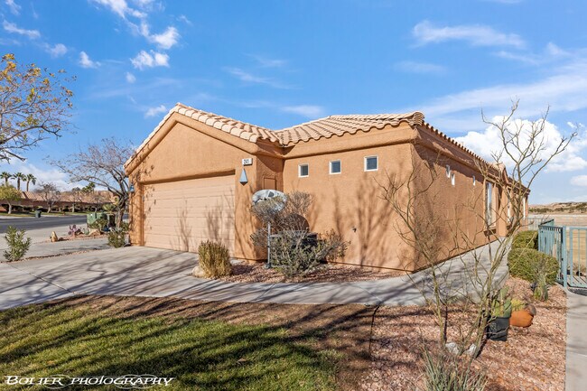 Building Photo - 241 Palmer Ln
