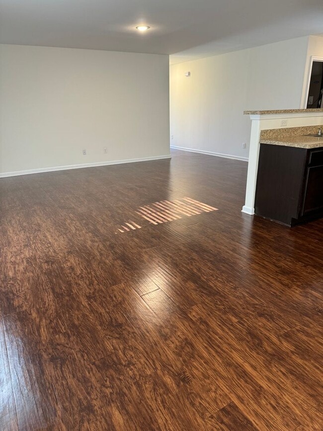Building Photo - 74 Braxton Manor Dr
