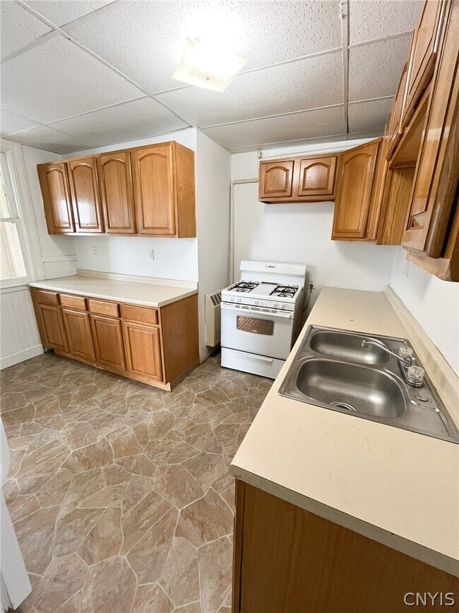 Building Photo - 911 State St