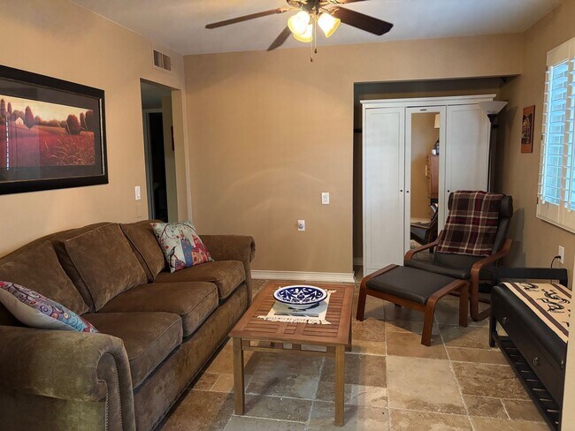 Building Photo - Perfect & Newly Updated Vacation Home, 45+ Active Adult Community. Available now through November...
