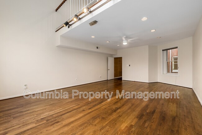 Building Photo - 127 11th St NE