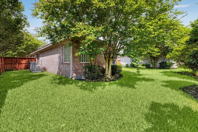 Building Photo - 6502 Grand Flora Ct
