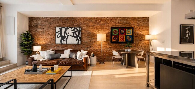 Building Photo - 354 Bowery-SI ID1035006P