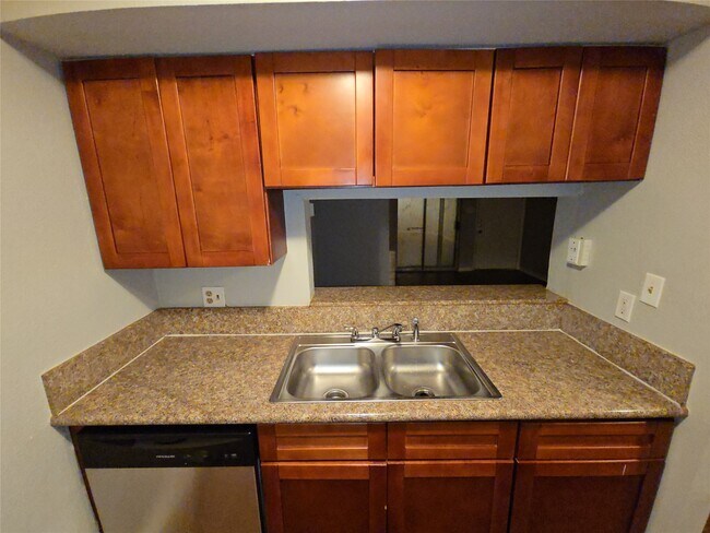 Building Photo - 12634 Ashford Meadow Dr