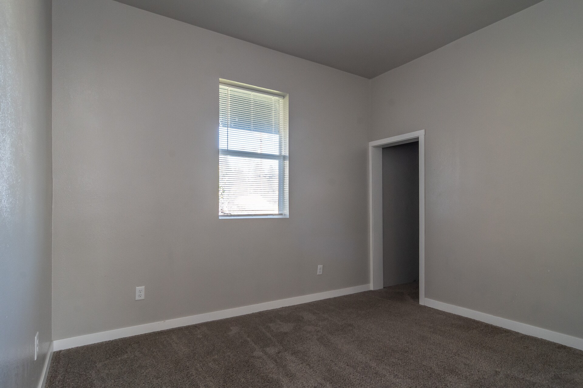 Building Photo - 510 Geary Dr