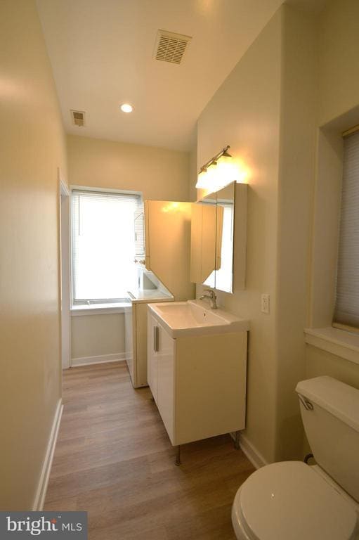 Building Photo - 1006 N 5th St