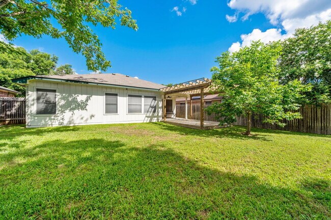 Building Photo - 8809 Corran Ferry Dr