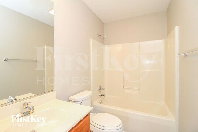Building Photo - 2648 Wynbrook Dr