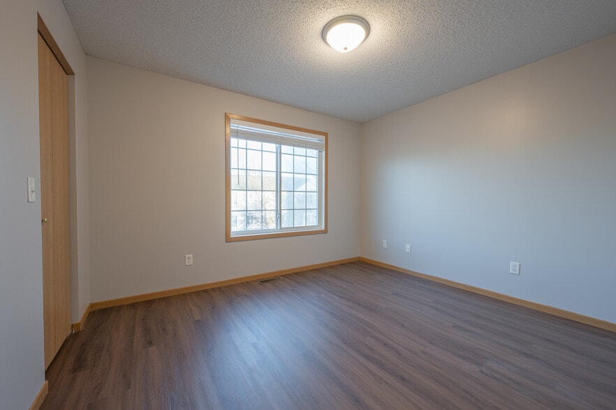 Building Photo - 7786 Village Place