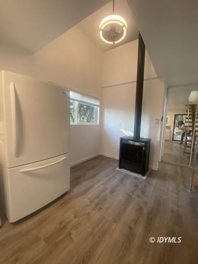 Building Photo - Move-In Ready Newer Tiny Home in The Forest