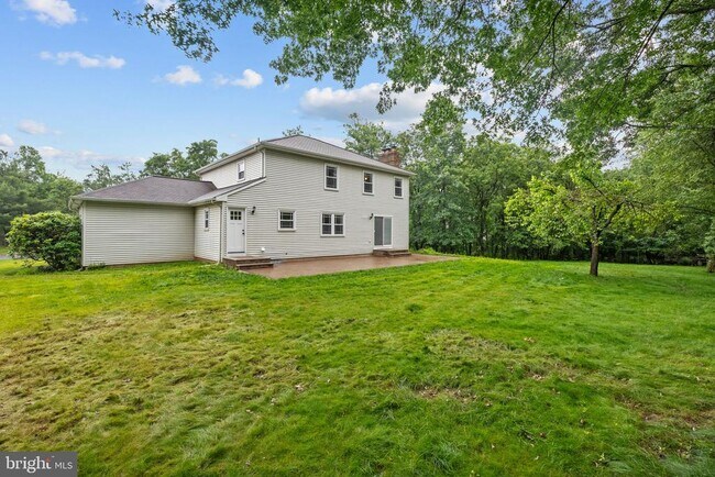 Building Photo - 193 Beekman Ln