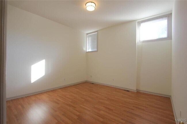 Building Photo - 2307 S 39th St