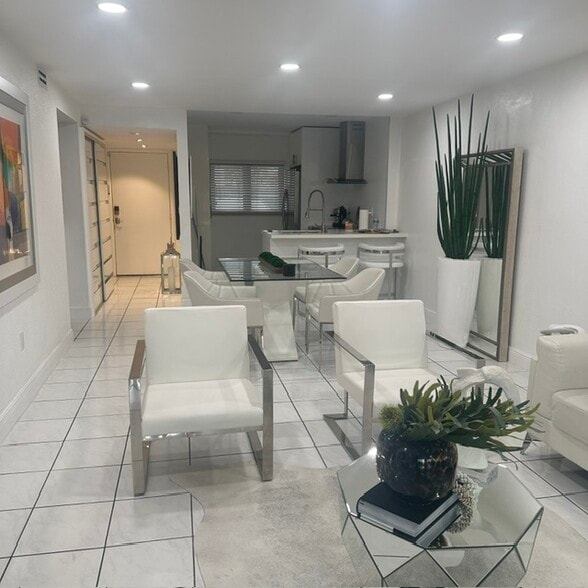 open ares - 8875A Fontainebleau Blvd