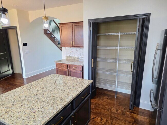 Building Photo - 3701 161st St