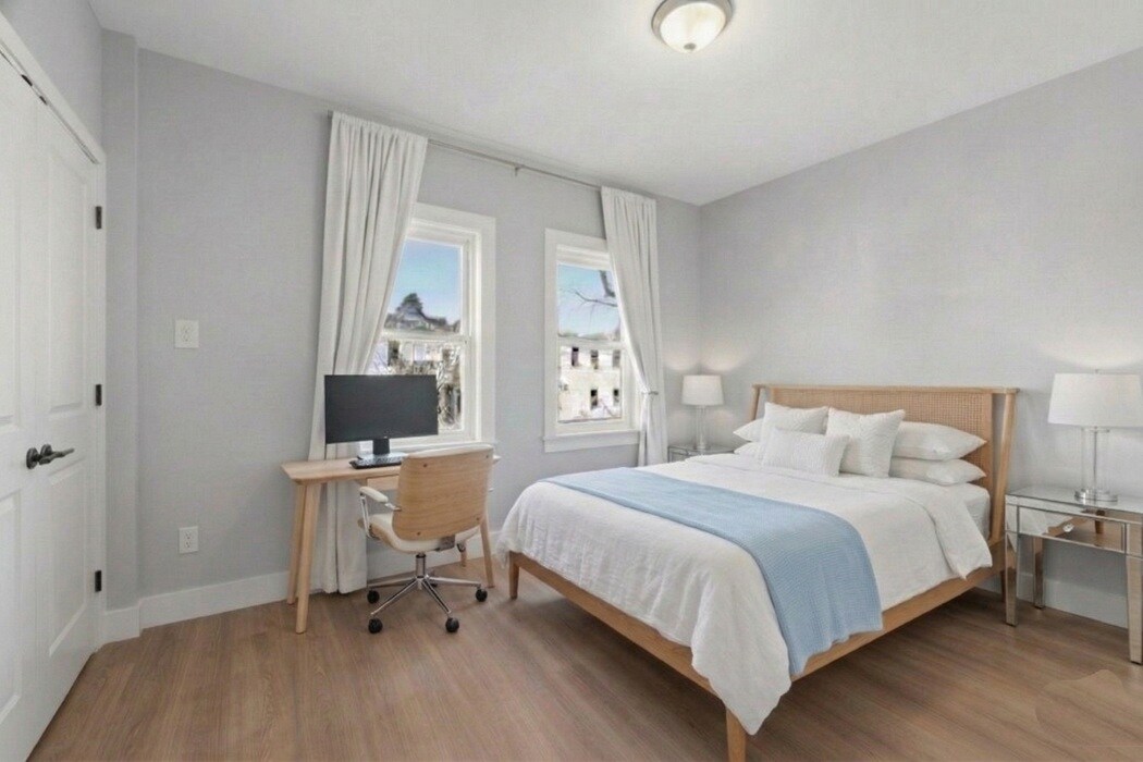 Building Photo - 3926 10th St NE