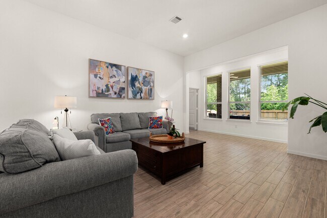 Building Photo - 3455 Warwick River Trl