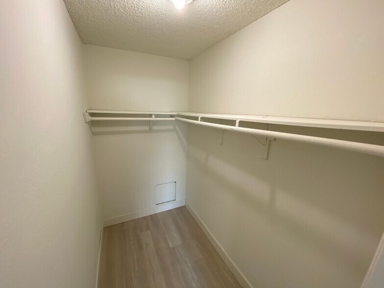 Building Photo - 3730 S Sepulveda Blvd