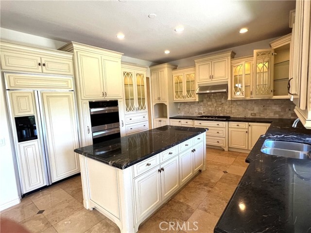 Building Photo - 12 Water Lily Way