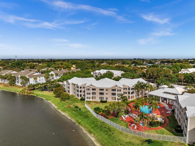 Building Photo - 2850 N Oakland Forest Dr