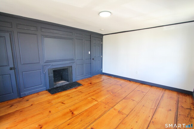 Building Photo - 883 Worthington Ridge