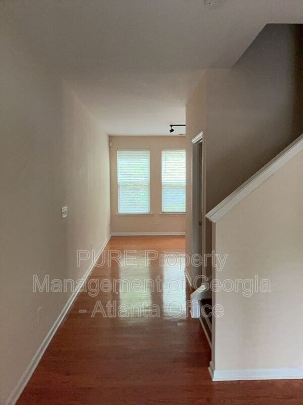 Building Photo - 278 Parc View Ln