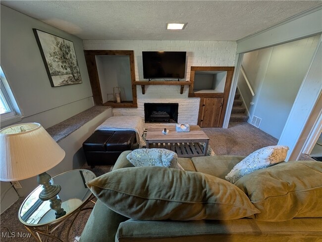 Building Photo - 1494 Hilton Dr