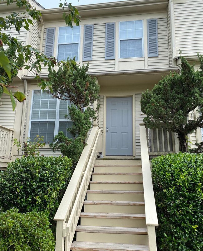 Building Photo - 14174 Autumn Cir