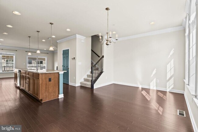 Building Photo - 3030 Mia Ln