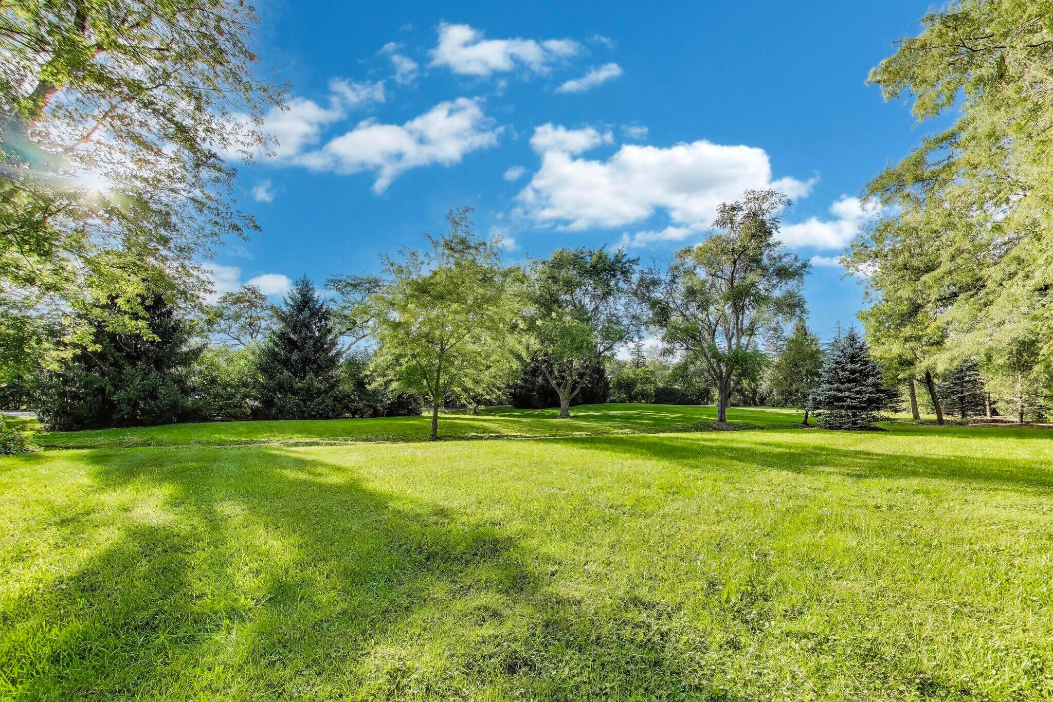 Building Photo - 23W711 Hobson Rd