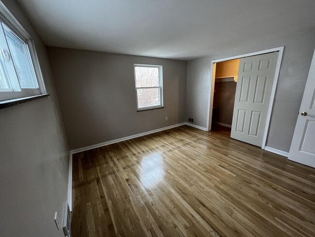 Building Photo - 104 N Brinker Ave