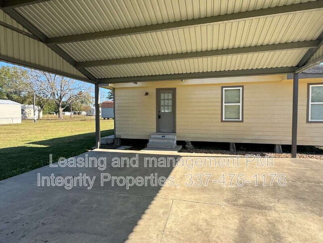 Building Photo - 834 Vatican Rd