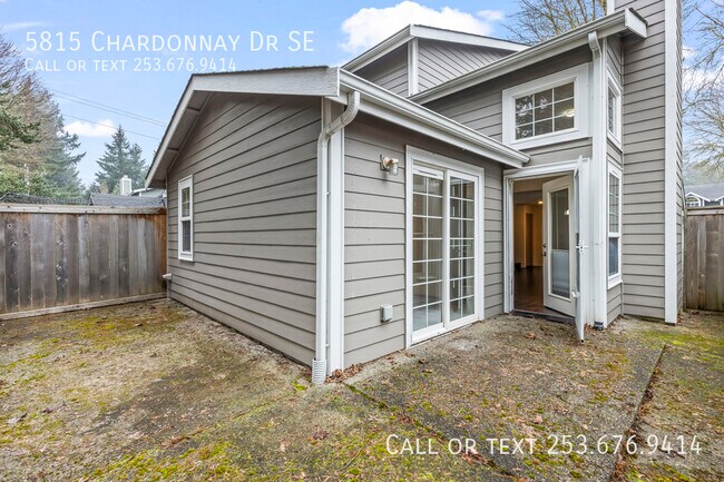 Building Photo - 5815 Chardonnay Dr SE