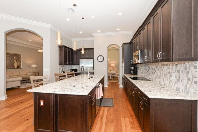 Building Photo - 9051 SW Pepoli Way