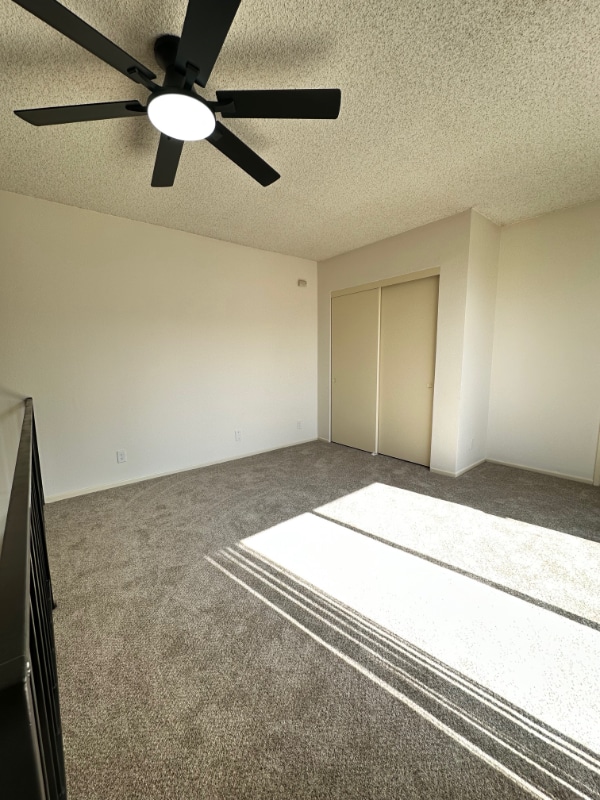 Building Photo - 121 S Swall Dr