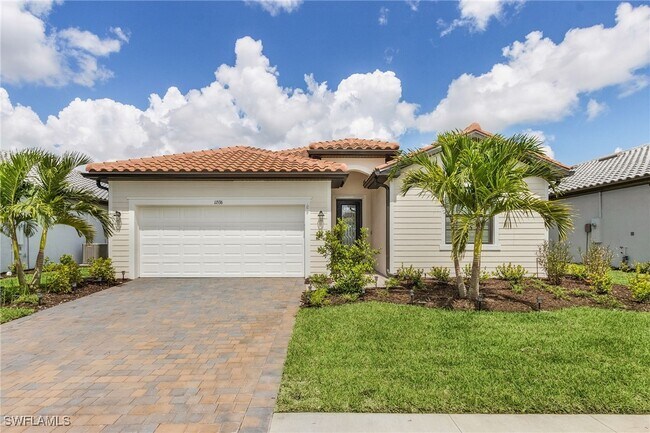 Primary Photo - 11536 Shady Palm Wy