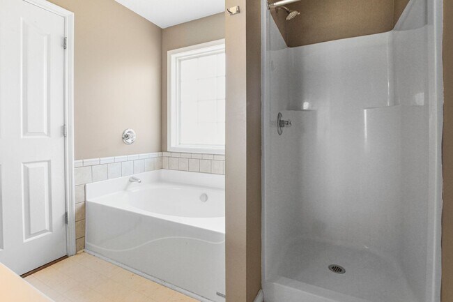 Building Photo - 3676 S Jot Dr