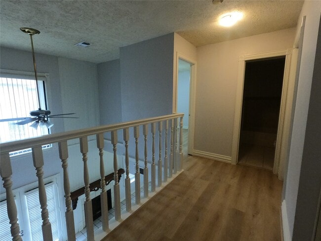 Building Photo - 75 Willowwood Cir