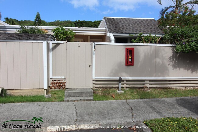 Building Photo - 140-140 Hako St