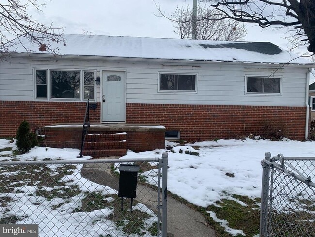 Building Photo - 18 Armor Ct