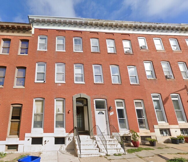 Building Photo - 2032 E Baltimore St