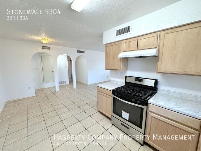 Building Photo - Stonewall 9304-