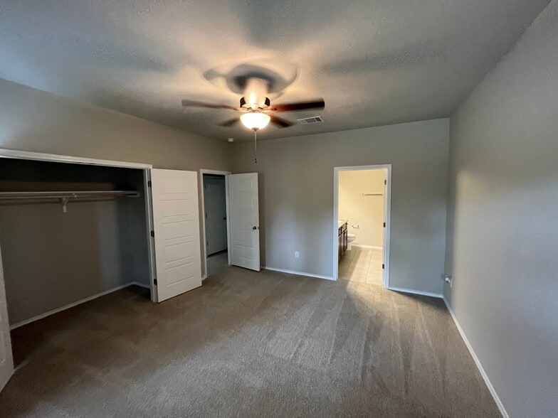 Building Photo - 1140 Garland Rd
