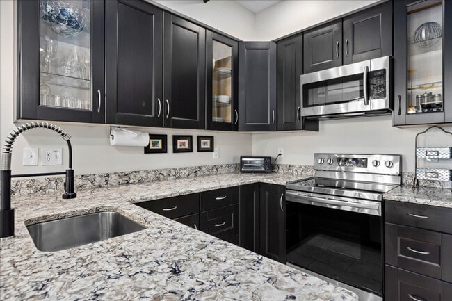 Building Photo - 3813 Atlantic Ave