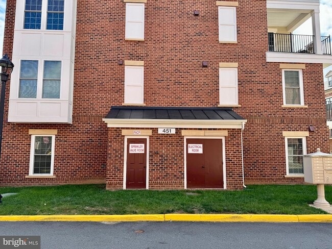 Building Photo - 451 Kornblau Terrace SE