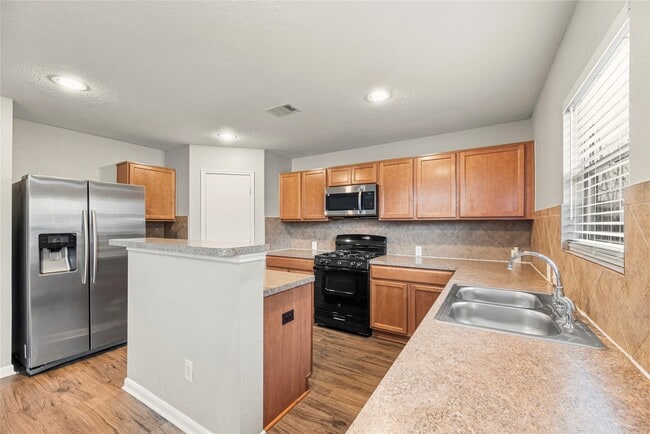 Building Photo - 18710 Cinnamon Ash Ct