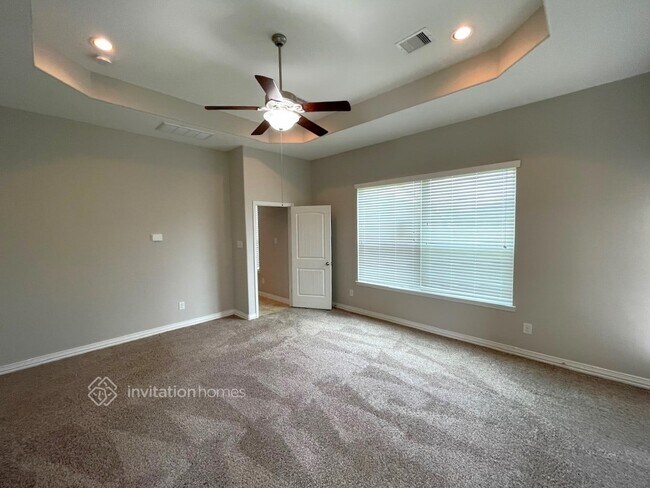 Building Photo - 30702 Basil Trace Dr