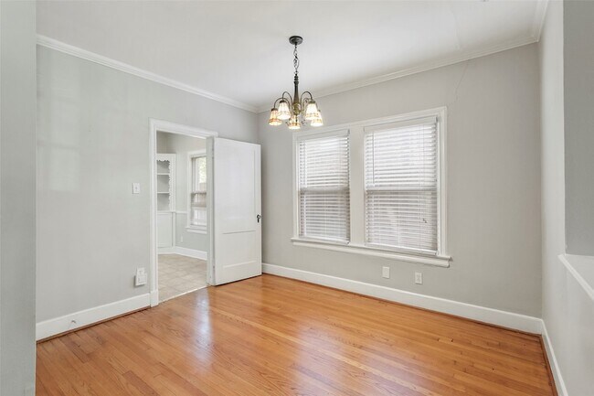 Building Photo - 6166 Oram St