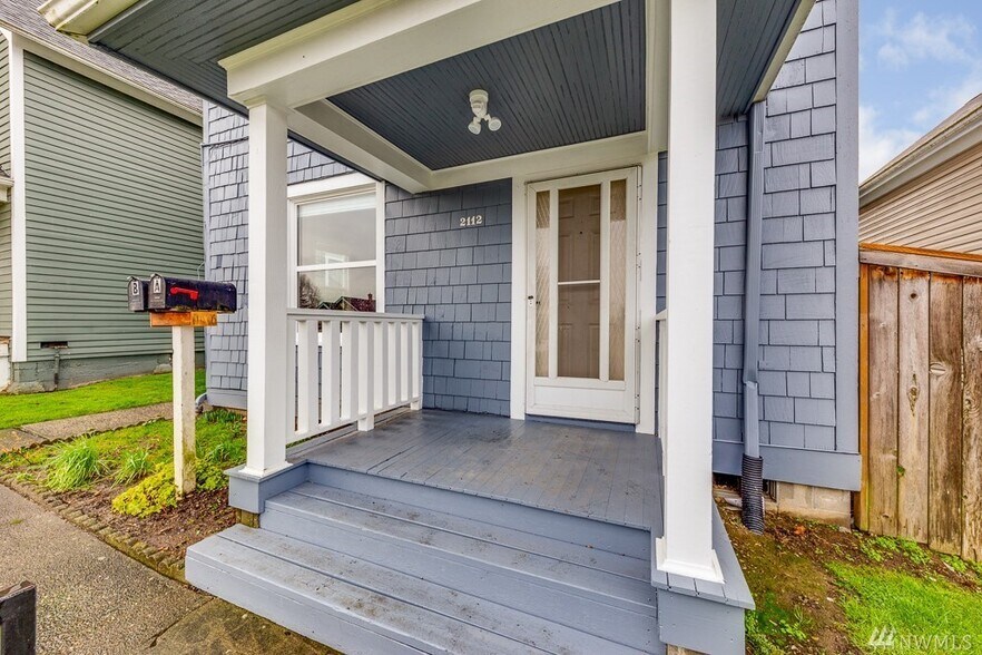 Building Photo - 2112 Wetmore Ave