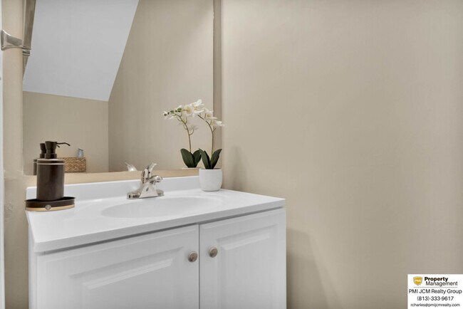 Building Photo - Cozy Kissimmee Townhouse